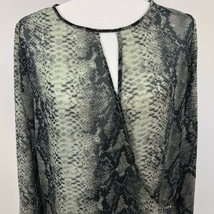 LARRY LEVINE snakeskin long sleeve blouse